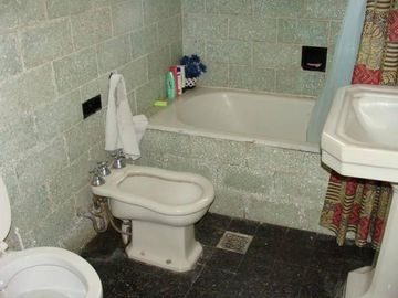 Chalet de cuatro dormitorios en Bº San Isabel