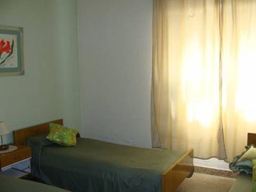 Chalet de cuatro dormitorios en Bº San Isabel