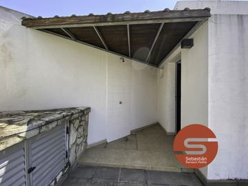 casa dos plantas patio fisherton