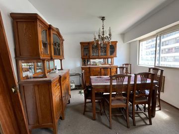 VENTA/PERMUTA – Departamento de 3 dormitorios con balcón. Abasto, Rosario.