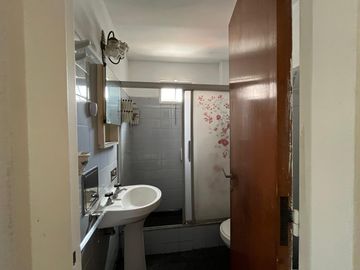 VENTA/PERMUTA – Departamento de 3 dormitorios con balcón. Abasto, Rosario.