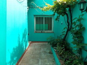 Venta PH 3 ambientes Sin Expensas con Patio y Gran Terraza - Saavedra