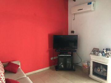 Casa - Claypole