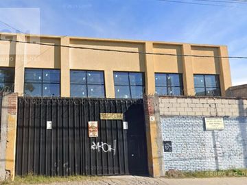 Galpón/Deposito en Venta en Lomas De Zamora