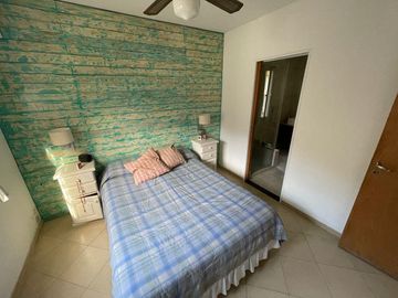 En Venta | Hermosa Casa - Quinta en Moreno con Amplio Parque, Pileta, y Quincho - Sobre calle Faraday y Galileo Galilei - Zona de Quintas