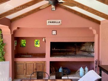 Casa en venta - Villa Allende
