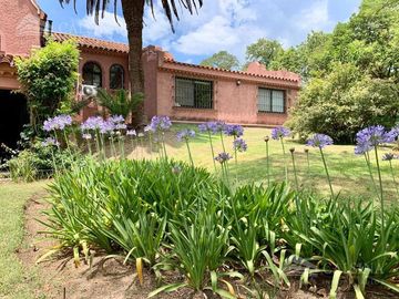 Casa en venta - Villa Allende