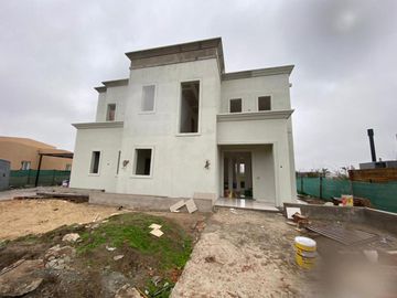 House - El Canton