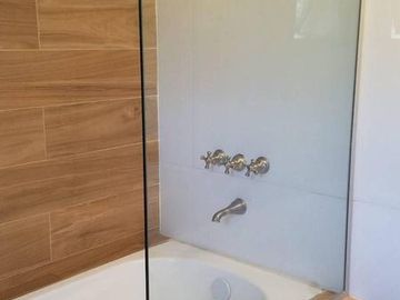 Lomas de la Carolina , fondo golf , Pileta ! Dormitorio en planta baja