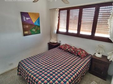 EXCELENTE Y ESPECTACULAR DEPARTAMENTO!! 3 AMB. SOBRE CHIOZZA-CON COCHERA Y BALCON A LA CALLE!!