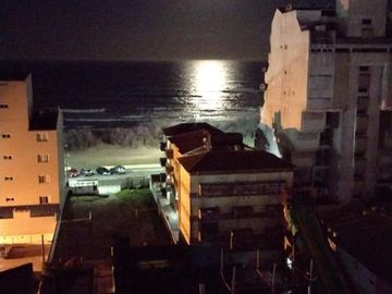 EXCELENTE Y ESPECTACULAR DEPARTAMENTO!! 3 AMB. SOBRE CHIOZZA-CON COCHERA Y BALCON A LA CALLE!!