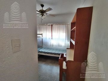 EXCELENTE Y ESPECTACULAR DEPARTAMENTO!! 3 AMB. SOBRE CHIOZZA-CON COCHERA Y BALCON A LA CALLE!!