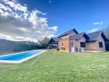 CASA en VENTA en Campos De Echeverría - Canning