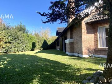 CASA en VENTA en Campos De Echeverría - Canning