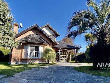 CASA en VENTA en Campos De Echeverría - Canning