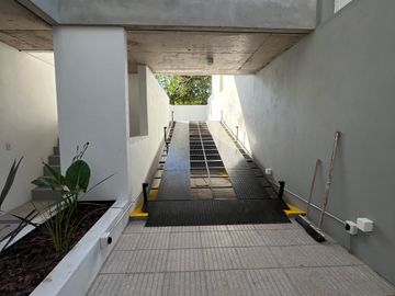 VENTA - Azucena Villaflor 40 - Departamento 3 amb 7º frente