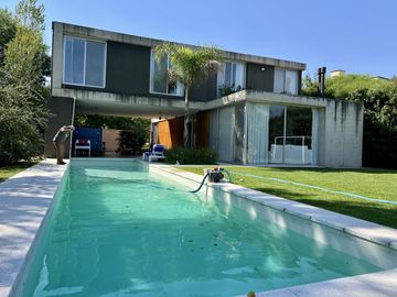 Estilo Racionalista en San Isidro Labrador