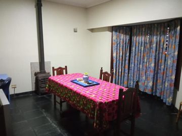 Casa - Burzaco