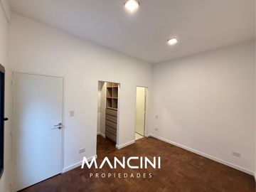 PH en venta  de 2 ambientes con patio y parrilla - San Martín Centro