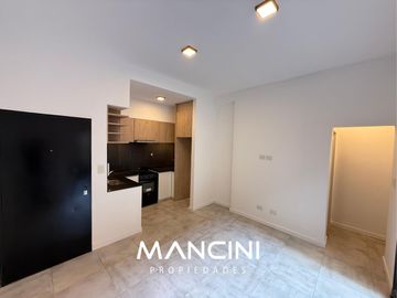 PH en venta  de 2 ambientes con patio y parrilla - San Martín Centro