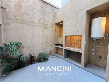 PH en venta  de 2 ambientes con patio y parrilla - San Martín Centro