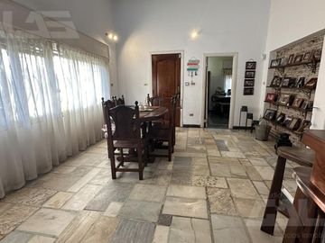 Casa en Ituzaingó Sur - 3 dormitorios - 4 ambientes