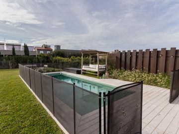 Casa en barrio  Don mateo, A ESTRENAR.