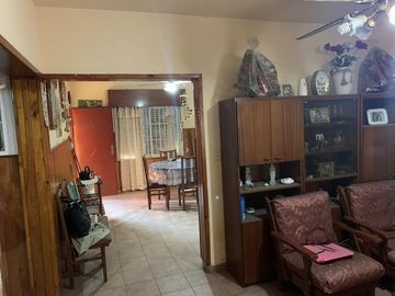 SANTILLI - LARREA 1057 - Florencio Varela