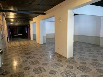 SANTILLI - LAPRIDA 860 - Lomas de Zamora Oeste