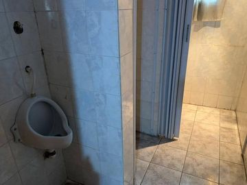 SANTILLI - LAPRIDA 860 - Lomas de Zamora Oeste