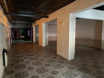 SANTILLI - LAPRIDA 860 - Lomas de Zamora Oeste