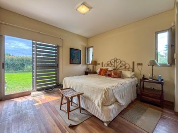 Casa de 3-4 dormitorios con pileta en San Marino - Funes Hills