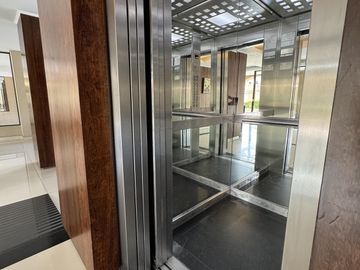 Venta de Departamento 4 ambientes con cochera y baulera en Quilmes Centro