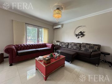 Venta de Departamento 4 ambientes con cochera y baulera en Quilmes Centro