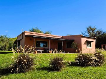 VENTA Casa en Barrio El Aduar