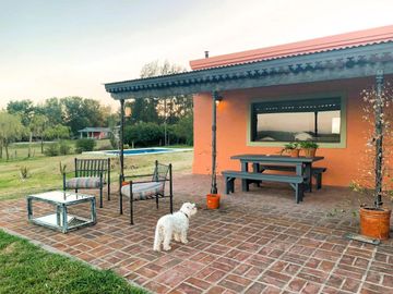 VENTA Casa en Barrio El Aduar