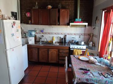 Casa - Claypole