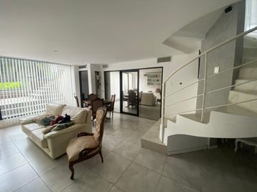 Casa en Venta en 49/15 y 16 La Plata - Alberto Dacal Propiedades