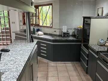 Casa en venta - 2 Dormitorios 1 Baño - 300mts2 - Longchamps
