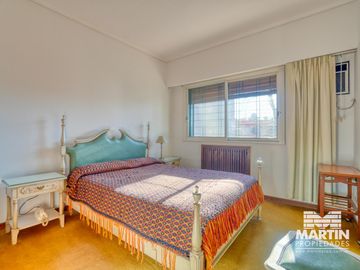 Casa en venta de 5 amb y gran jardín con pileta en Villa Martelli