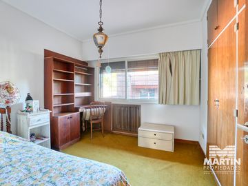 Casa en venta de 5 amb y gran jardín con pileta en Villa Martelli