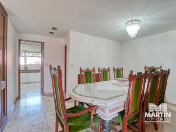 Casa en venta de 5 amb y gran jardín con pileta en Villa Martelli