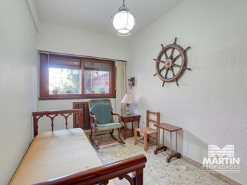 Casa en venta de 5 amb y gran jardín con pileta en Villa Martelli