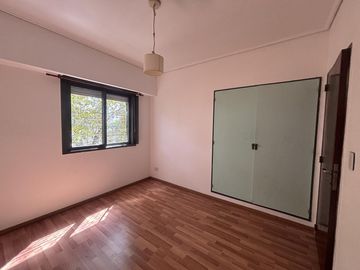Venta Departamento en Palermo, 4 Ambientes, Toilette y Baño, Al Frente c/ Balcón, 4º Piso