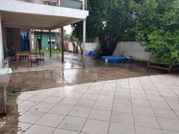 Casa  en venta en Castelar Sur