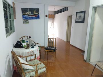 Casa  en venta en Castelar Sur
