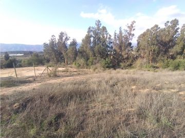 SE VENDE PARCELA EN CONDOMINIO CONSOLIDADO