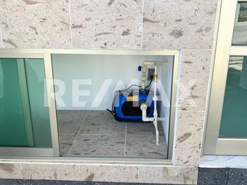 CASA EN VENTA FRACCIONAMIENTO CAPITAL SUR, COTO DUBLÍN. - (3)