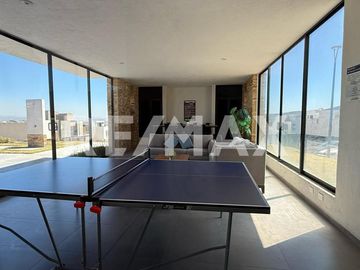 CASA EN VENTA FRACCIONAMIENTO CAPITAL SUR, COTO DUBLÍN. - (3)