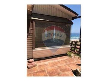 OPORTUNIDAD CASA FRENTE AL MAR MAITENCILLO!!